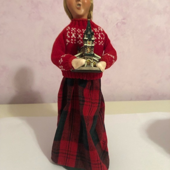 Byers choice caroler Lady with church - Picture 3 of 10